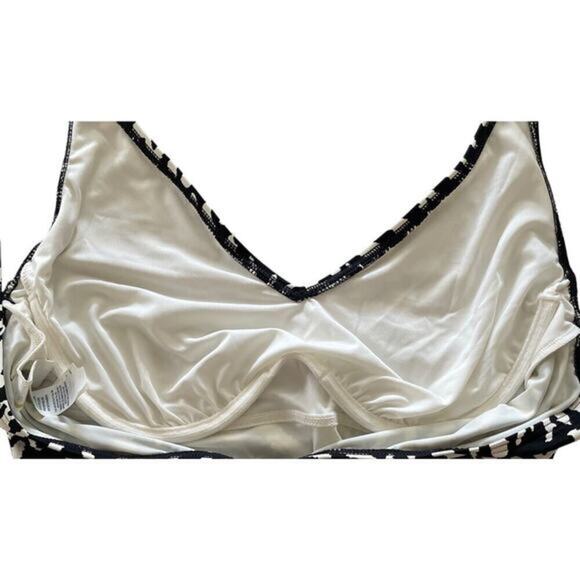 Coco Reef Contours Stellar Shapemaker One Piece Swimsuit Size 12/36C NWT $140 - Picture 3 of 5